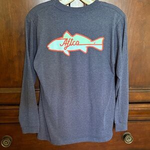 ✨ NWT ✨ AFTCO Heathered Navy Long Sleeve shirt with Fish Design, YM